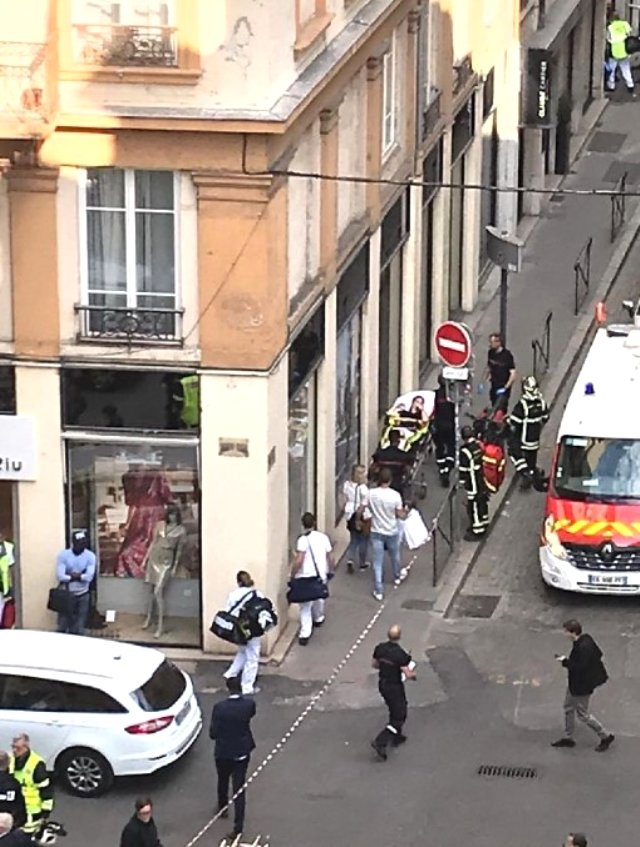 Fransa'da Bombalı Saldırı! Yaralılar Var