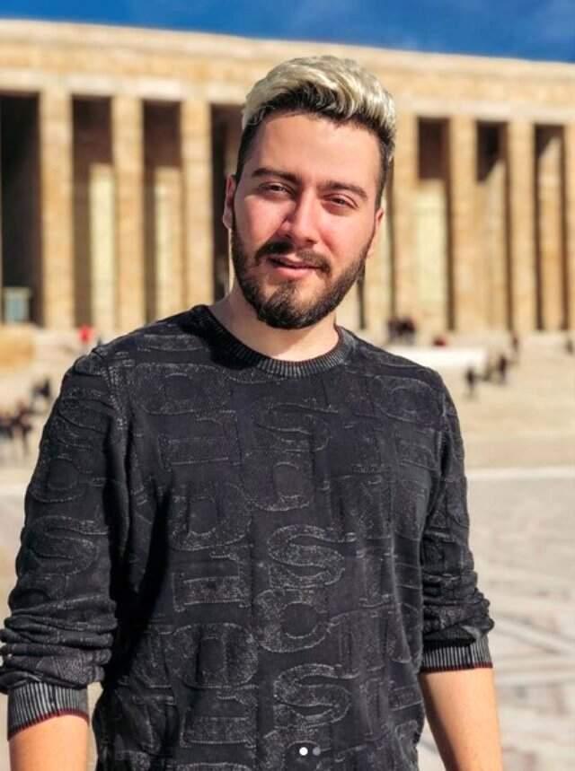 Damla Aslanalp ile Evlenen Enes Batur Kimdir?