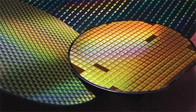 TSMC, 7 nm+ EUV İşlemcilerini Üretmeye Başladı