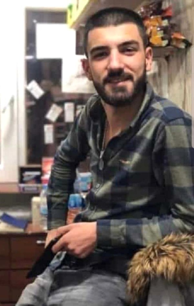 Tartıştığı Genci Sokak Ortasında Kalbinden Bıçaklayan Cani: Kader mi Ecel mi Diyelim?