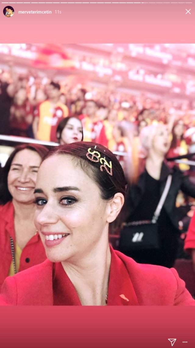 Demet Akbağ, Galatasaray'ın Şampiyonluk Kutlamalarına Katıldı