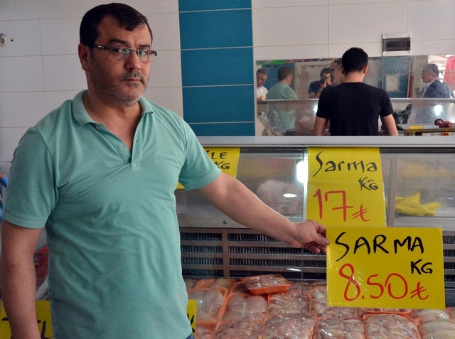 Son 3 Ayda Tavuk Fiyatlarına Gelen Yüzde 50 <a class='keyword-sd' href='/zam/' title='Zam'>Zam</a>, Hem Vatandaşı Hem de Esnafı İsyan Ettirdi