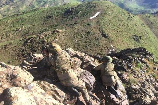 Son Dakika! Milli Savunma Bakanlığı: Kuzey Irak'a Kara ve Hava Harekatı Başlatıldı Milli Savunma Bakanlığı: Kuzey Irak'a Kara ve Hava Harekatı Başlatıldı