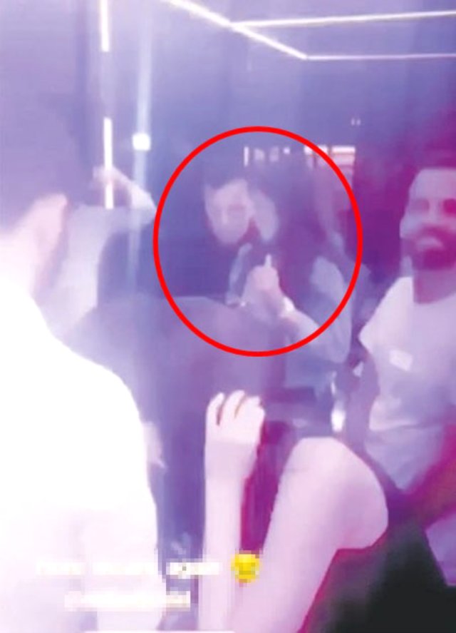 Melis Sütşurup'la aşk yaşayan Mustafa Sandal, esmer bir kadınla sarmaş dolaş görüntülendi