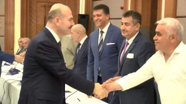 Süleyman Soylu ülkesine dönen Suriyeli sayısını açıkladı Süleyman Soylu ülkesine dönen Suriyeli sayısını açıkladı