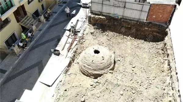 Üsküdar'da İnşaat Çalışmalarının Durdurulmasına Neden Olan Tarihi Kalıntılar Bulundu