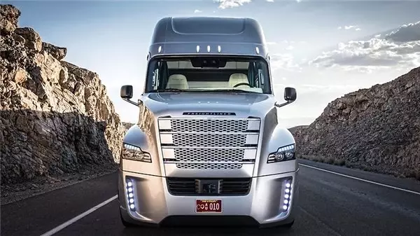 Daimler Trucks, 4. Seviye Otonom Kamyonlar İçin Yeni Bir Grup Kurdu