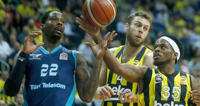 Telekom'u geçen Fenerbahçe, play-off yarı finalinde TOFAŞ'ın rakibi oldu