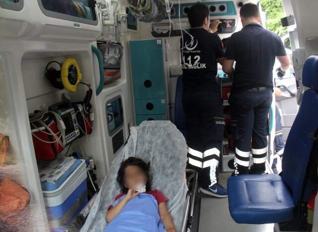 Zihinsel engelli ağabeyi tarafından dövülen Beritan'ın dramı yürek burktu Zihinsel engelli ağabeyi tarafından dövülen Beritan'ın dramı yürek burktu