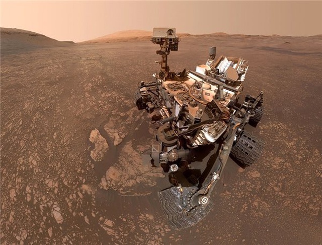 Curiosity, Daha Önce Mars Yüzeyinde Su Bulunduğuna Dair Kanıtlar Elde Etti