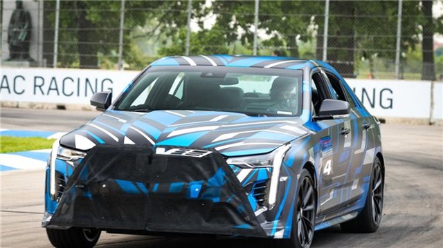 Cadillac'ın Yeni V-Serisi Prototipleri Ortaya Çıktı