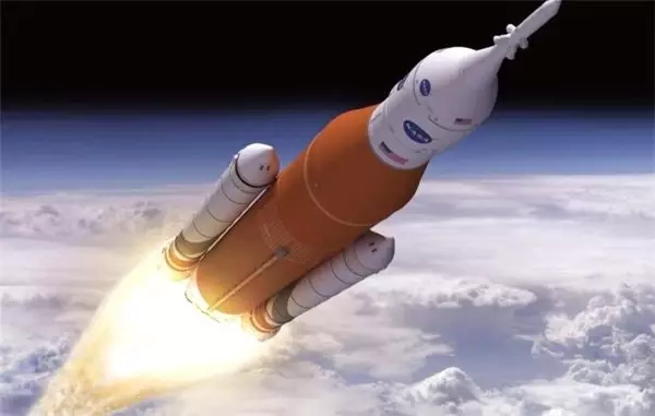 NASA, İlk SLS Fırlatması İçin 2020'yi Hedeflemeye Devam Ediyor