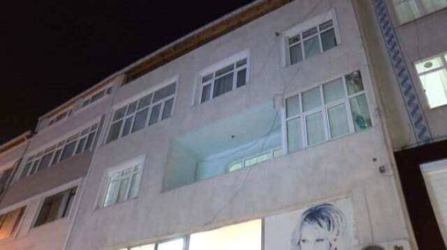 Kıskançlık krizi ölüm getirdi! Karı-koca birbirini bıçakladı Kıskançlık krizi ölüm getirdi! Karı-koca birbirini bıçakladı
