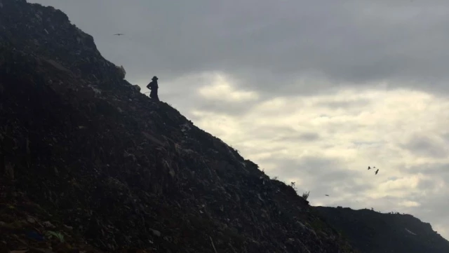 Hindistan'ın yılda 10 metre yükselen çöp dağı