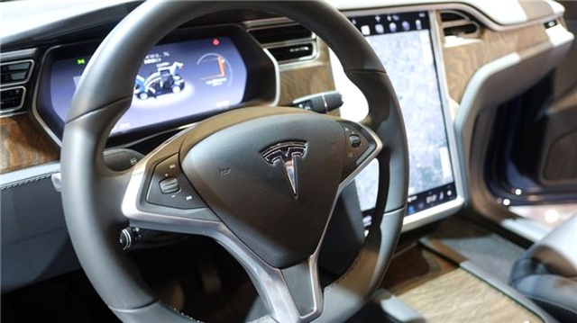 Elon Musk: Tesla Otomobiller, Üçüncü Parti Uygulamaları Destekleyecek