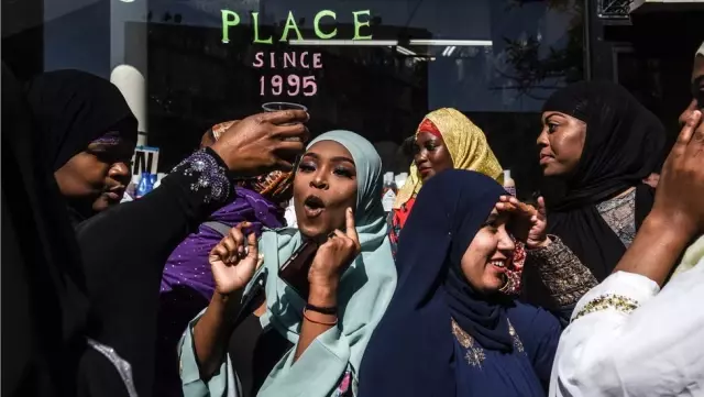 Fotoğraflarla: Dünyadan Ramazan Bayramı kutlamaları