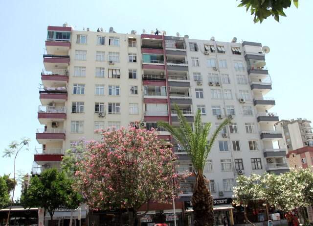 Adana'da yürekler ağza geldi! İntihardan 5 yaşındaki oğlu kurtardı Adana'da yürekler ağza geldi! 5 yaşındaki oğlu kurtardı