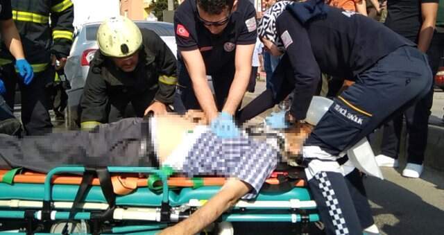 Kalp krizi geçiren sürücü otobüse çarptı: 1 ölü Kalp krizi geçiren sürücü otobüse çarptı: 1 ölü