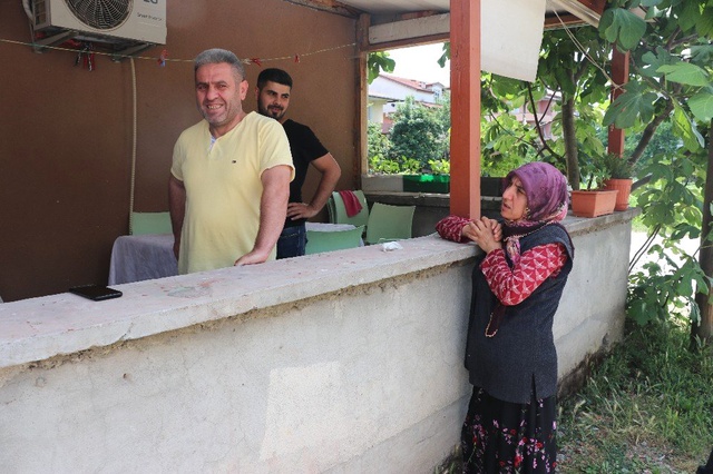 Mutfak masasında bulduğu toz elini yakınca AFAD ekipleri alarma geçti