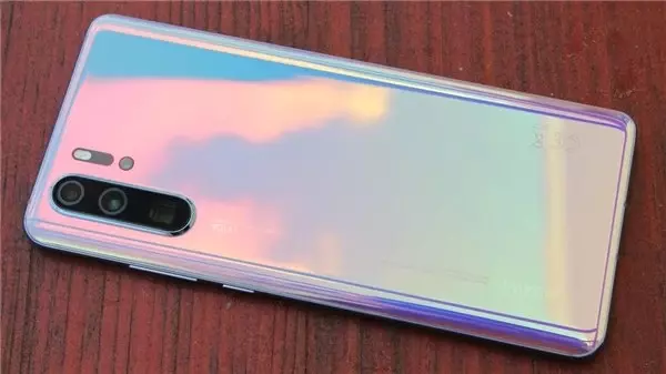 P30 Pro, Son Güncelleme ile Kamera Odaklı İki Yeni Özelliğe Kavuşuyor
