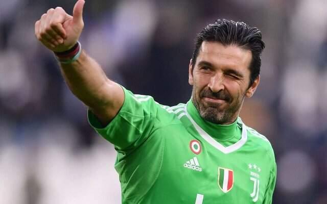 Transfer piyasasını alt üst edecek transfer: Fenerbahçe, Buffon'a teklif yaptı