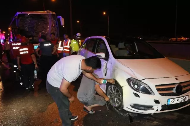 Adana'da yolcu otobüslerinin karıştığı zincirleme kaza: 20 yaralı