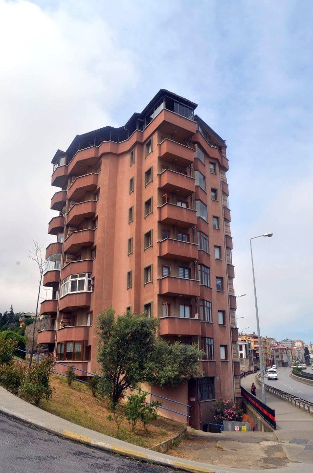 Kentsel dönüşüm kararı alınan mahallede 1 yıllığına geçici muhtar seçildi