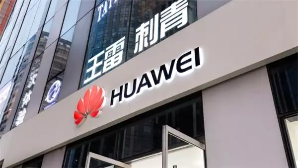 Herkesin Düşman Görmeye Başladığı Huawei'ye Yeni Yaptırımlar: Oradakilerle Konuşmayın