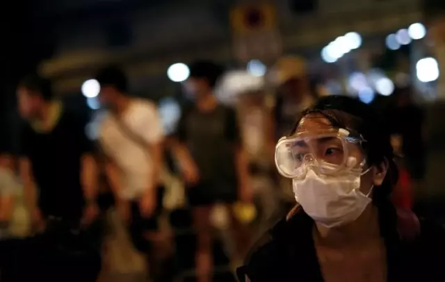 Hong Kong protestoları: Çin devlet medyası yabancı güçleri suçladı