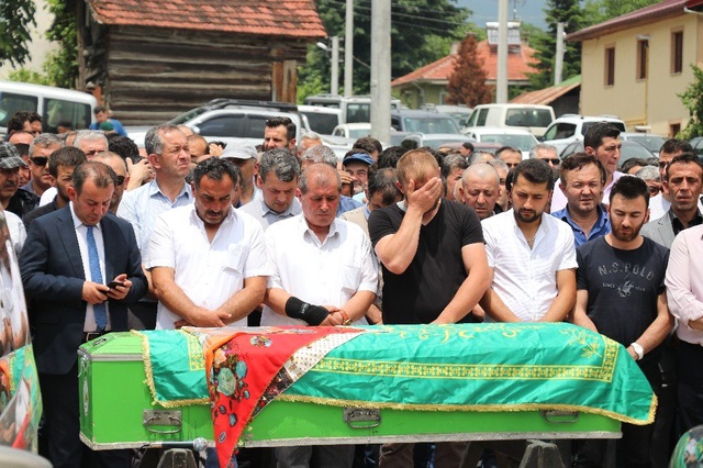 Kollarında titreme şikayetiyle hastaneye gitti, 3 gün sonra yaşamını yitirdi