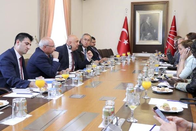 CHP'li Özkoç: Yeni askerlik kanununda 45'inci maddeye şerh koyduk