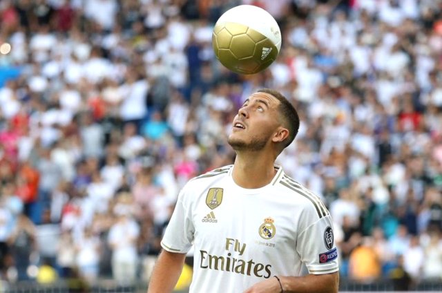Real Madrid, kulüp tarihinin en pahalı transferi Eden Hazard'ı tanıttı