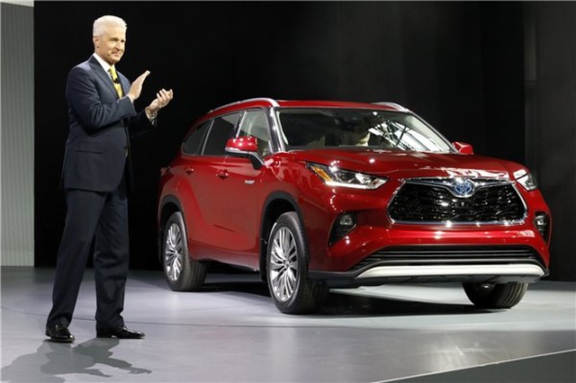 Toyota, İki Önemli Güvenlik Özelliğini Tüm Yeni Araçlarına Ekleyecek