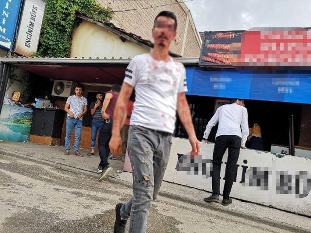 İki grup arasındaki borç-alacak kavgasında satır ve bıçak kullanıldı: 5 yaralı