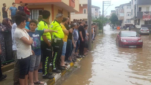 Kocaeli'de sel felaketi! 1 kişi hayatını kaybetti