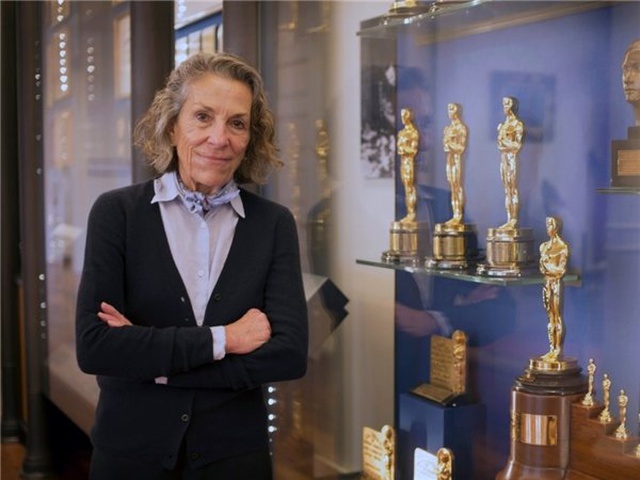 Dünyayı Fetheden Disney Ailesinin Filmleri Aratmayan İbretlik Hikâyesi