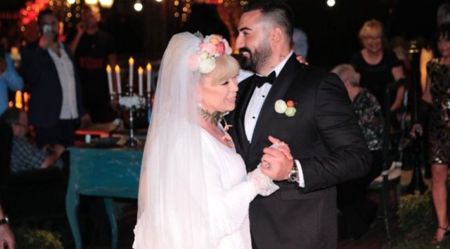 Zerrin Özer, kendisinden 27 yaş küçük sevgilisiyle evlendi