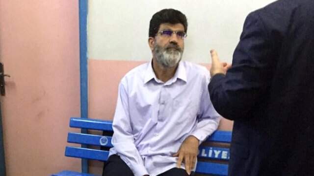 FETÖ firarisi Enes Kanter'in babası konuştu: Enes'le görüşür onu bu bataklıktan çıkarırım FETÖ firarisi Enes Kanter'in babası konuştu: Enes'le görüşür onu bu bataklıktan çıkarırım