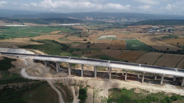 Türkiye'nin en büyük otoyol projesi İstanbul-İzmir otobanı 8 Ağustos'ta açılacak