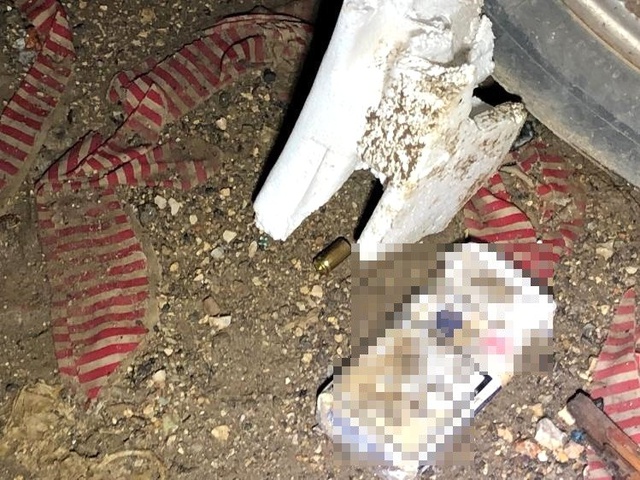 Mahalle sakinlerinin ihbarıyla boş arsaya giden polis, kadın cesedi buldu