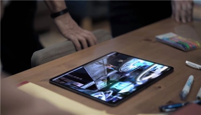 Apple'ın Cihazlarının Ekranlarında OLED'e Geçiş Yapacağı İddia Edildi