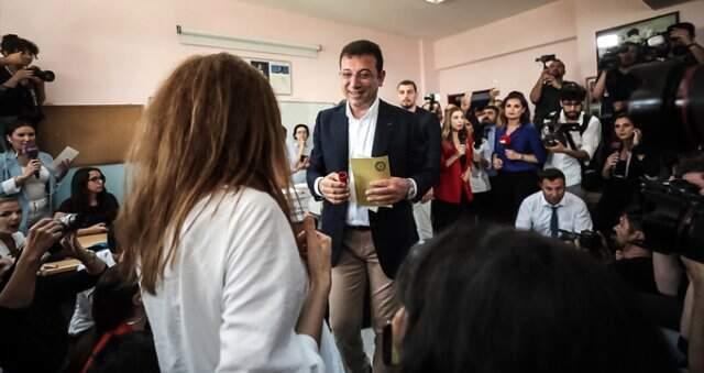 Oyunu kullanan Ekrem İmamoğlu'ndan ilk açıklama: Halkımız vicdanlarıyla en doğru kararı verecek