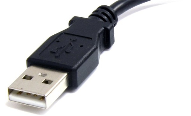 USB'lerin Neden Çift Yönlü Takılmadığını Mucidi Açıkladı
