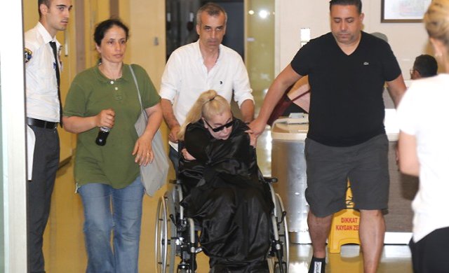 Zerrin Özer'in dolandırıcı olduğu iddia edilen eşi fenalaşarak hastaneye kaldırıldı