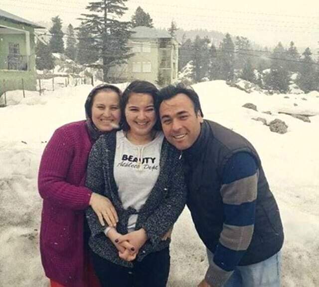 Uykuda kalp krizi geçiren 17 yaşındaki Liseli kız kurtarılamadı Uykuda kalp krizi geçiren 17 yaşındaki Liseli kız kurtarılamadı