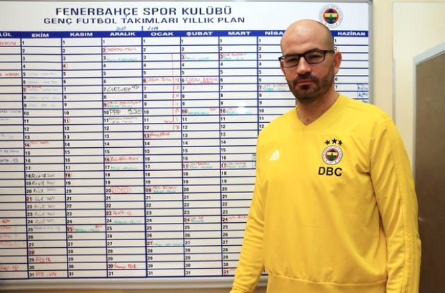 Fenerbahçe Altyapı Teknik Sorumlusu David Badia görevinden ayrıldı