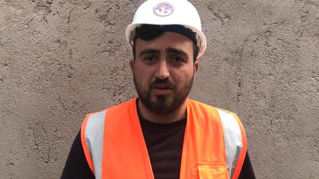 Ayıyı bir türlü kovamayan bekçi isyan etti: Köpeğe 'hoşt' diyorsun gidiyor, buna ne diyeceğiz?