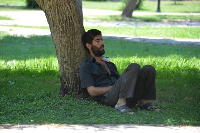 Termometrelerin 42 dereceyi gösterdiği Adana'da vatandaşlar zor anlar yaşadı