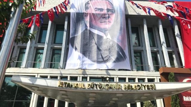 İstanbul Büyükşehir Belediyesi, Ekrem İmamoğlu'nu karşılamaya hazırlanıyor