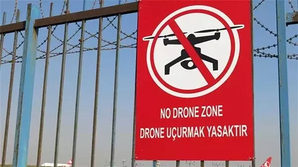 İstanbul'da Bir Yolcuğu Uçağının 30 Metre Üstünden Drone Geçti